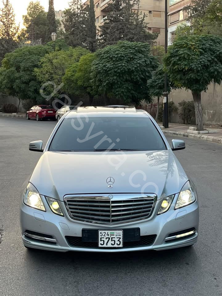 للبيع مرسيدس benz  300 2011 