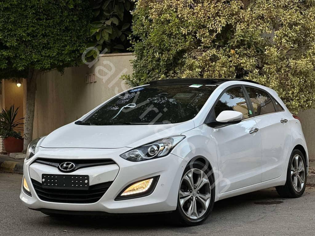 للبيع هيونداي i30 2013