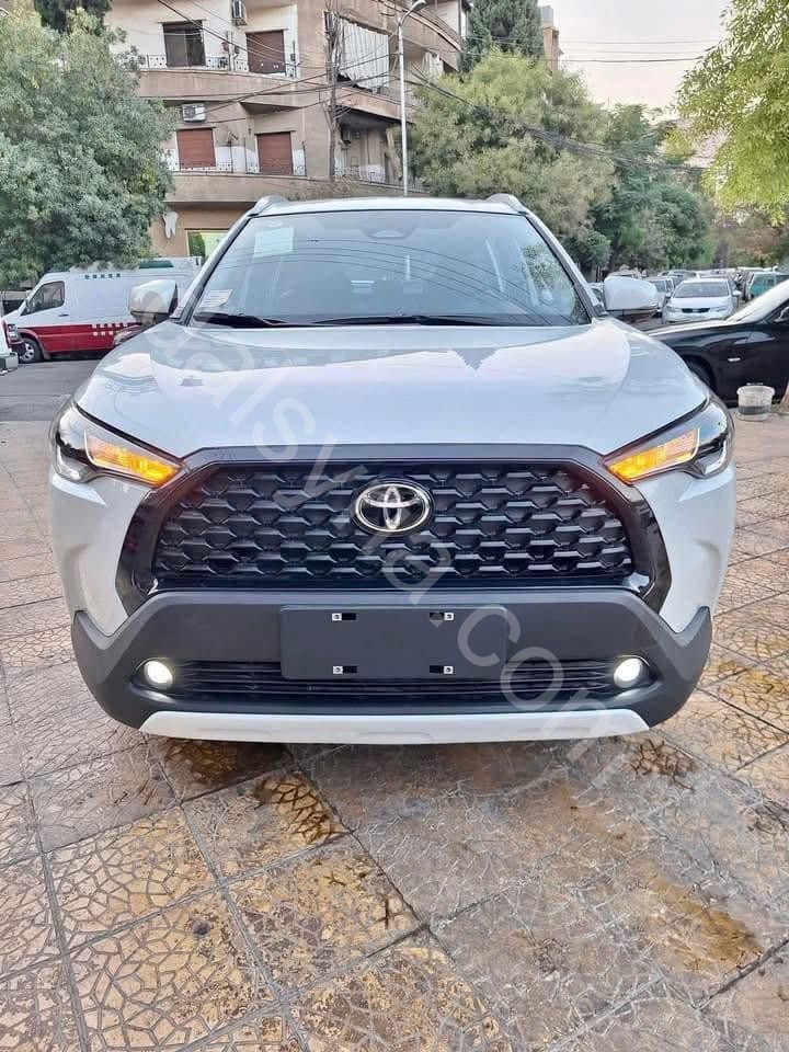 للبيع تويوتا كروس كورولا 2025