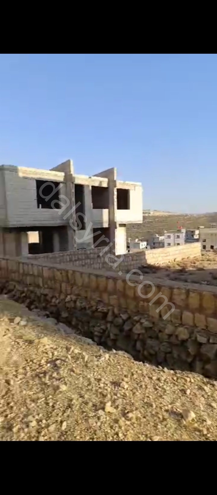 للبيع مزرعة 750 م في الديماس