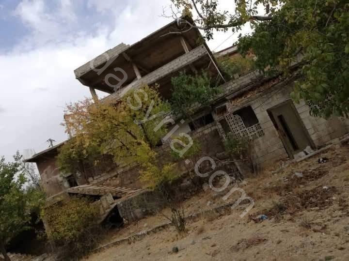 للبيع فيلا 1500 م قي الزبداني 