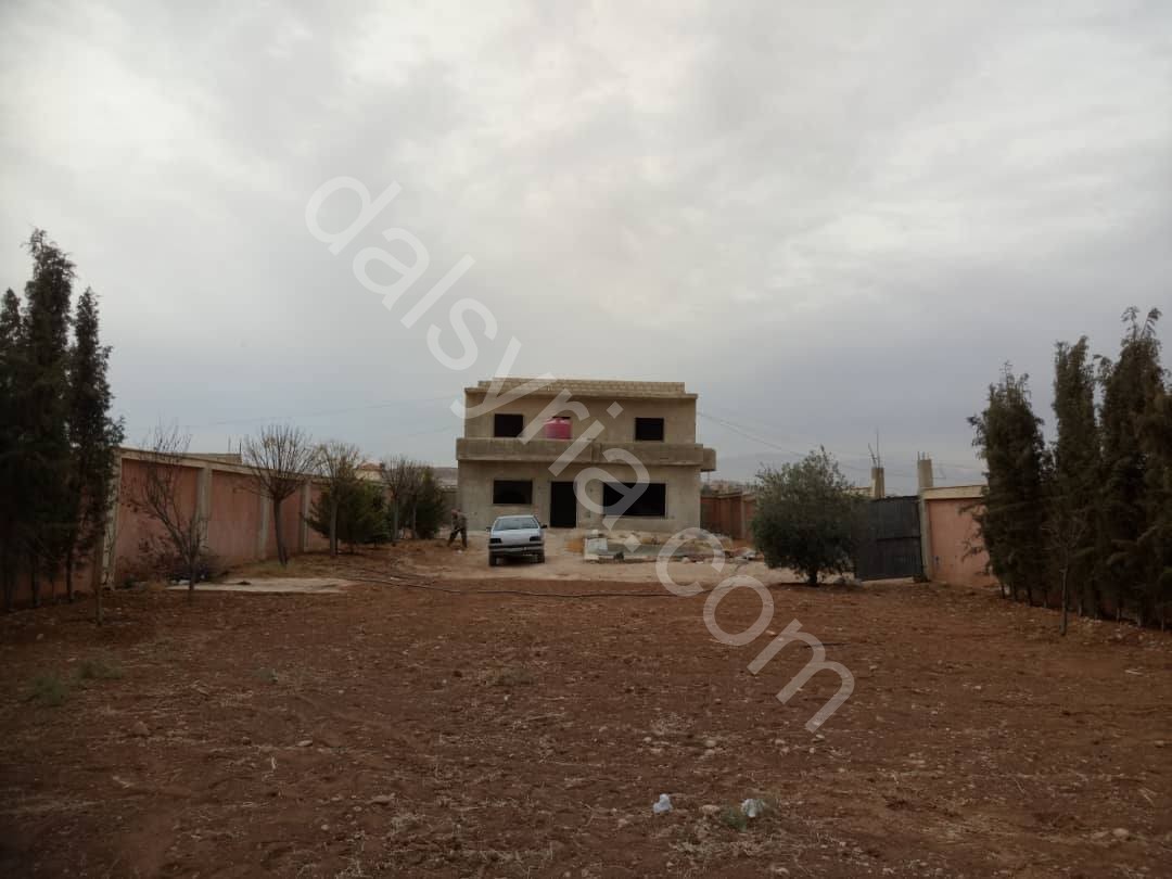 للبيع مزرعة 1000 م في جديدة عرطوز