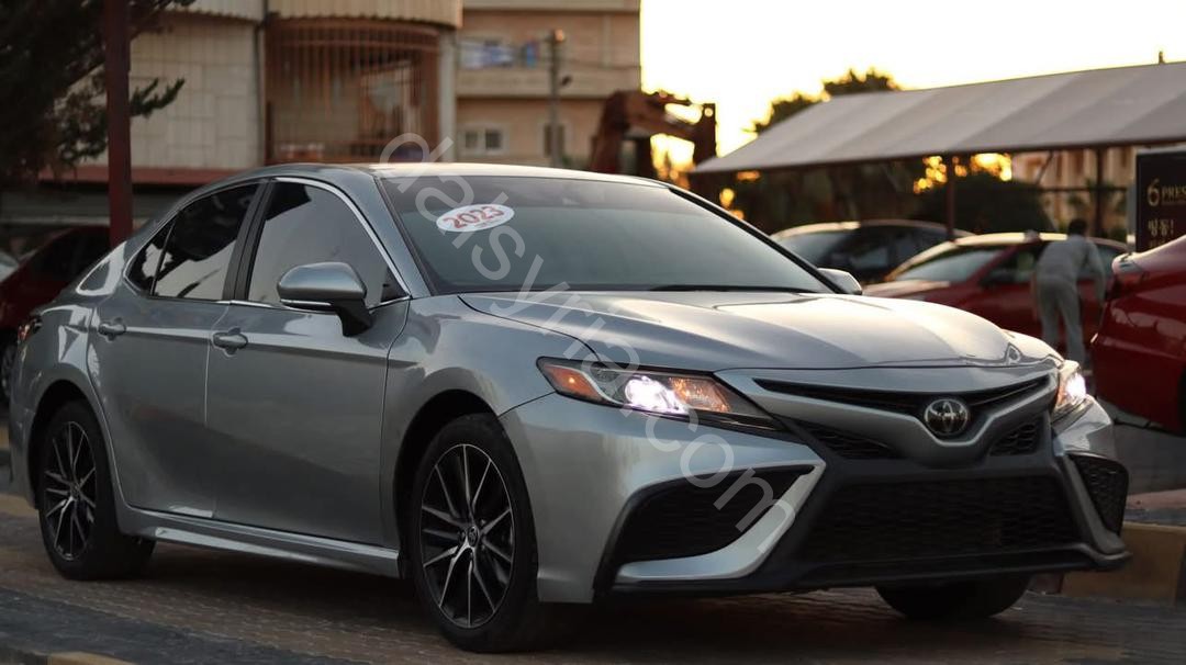 للبيع تويوتا كامري 2023