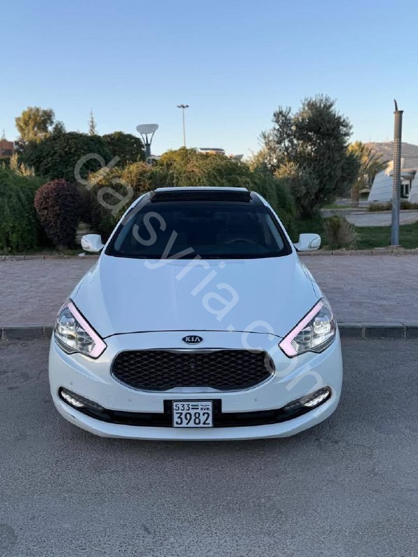 للبيع كيا k900 2015