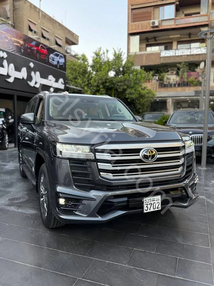 للبيع تويوتا لاند كروزر 2024 