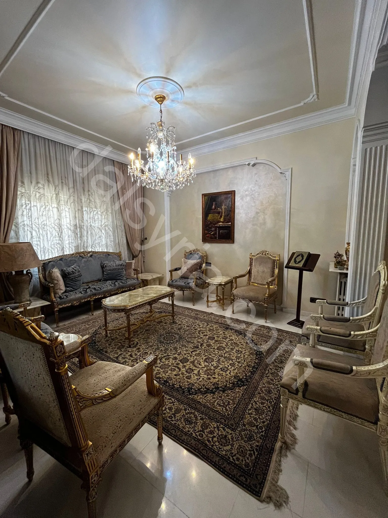 للايجار شقة 200 م في المالكي