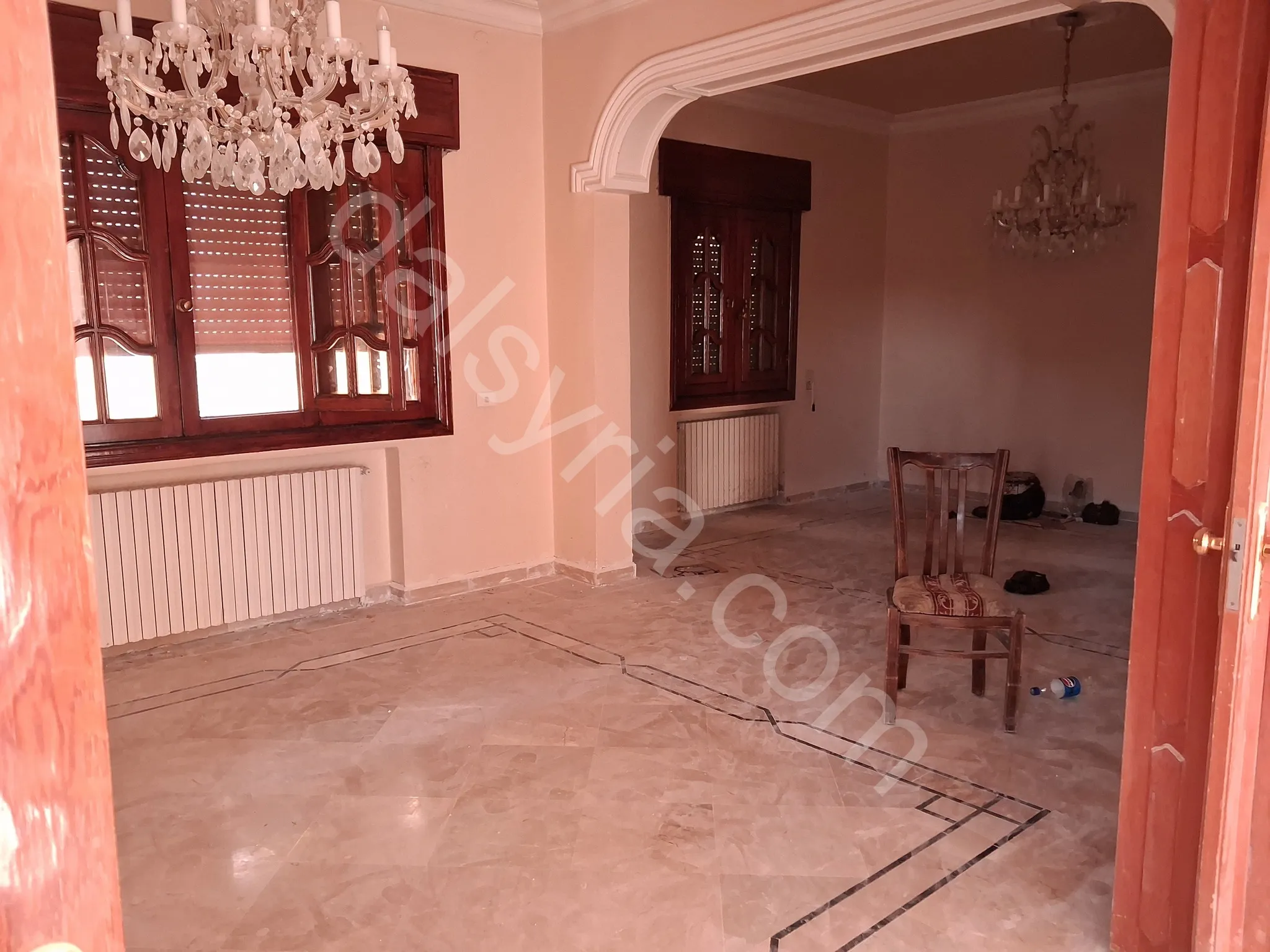 للايجار شقة في الشهباء 