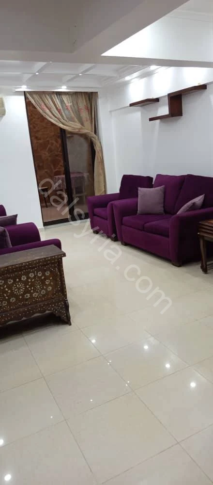 للايجار شقة 10 م في المزة شيخ سعد