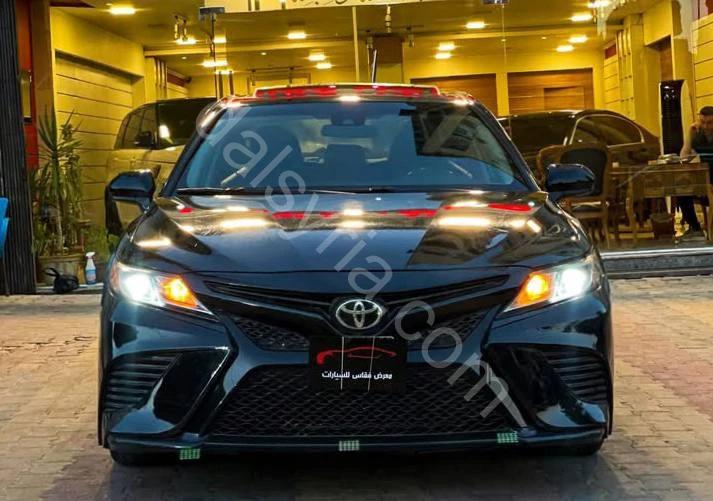 للبيع تويوتا كامري 2018 