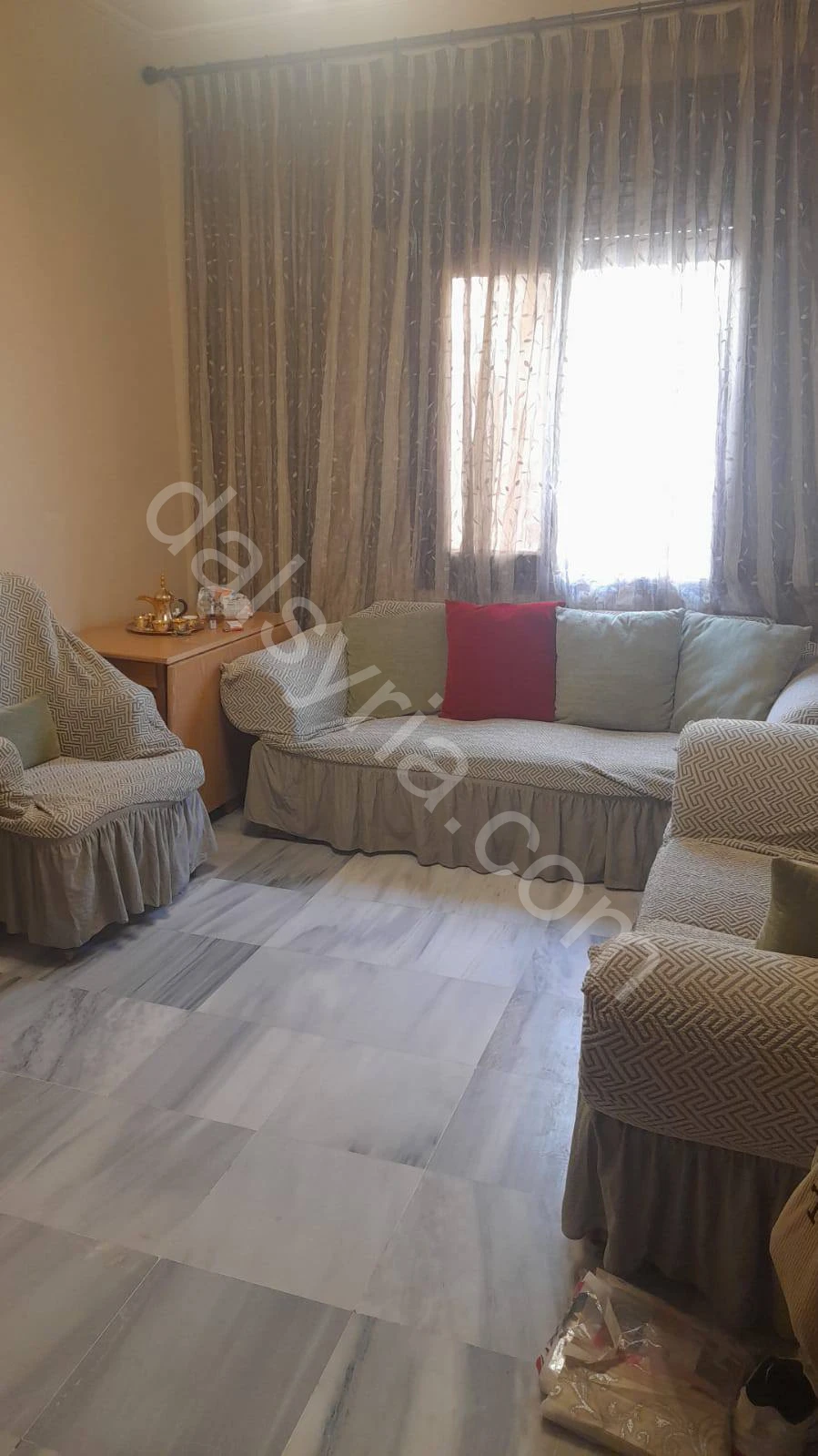 للايجار شقة 80 م في حلب الجديدة 