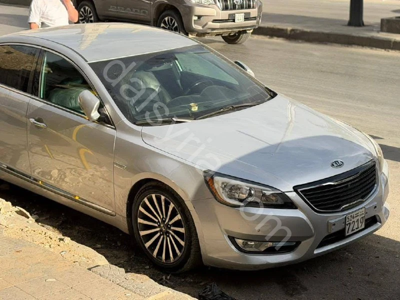 للبيع كيا K7 2011