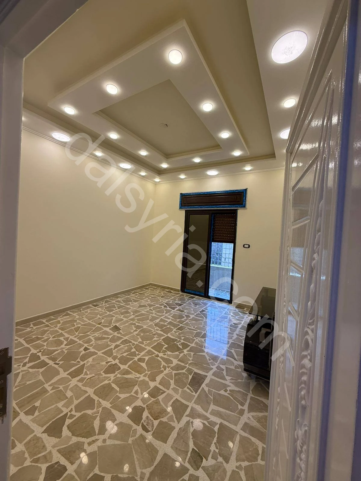 للبيع شقة 100 م في الاعظمية