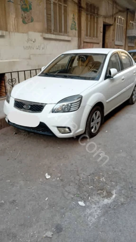 للبيع كيا ريو 2011