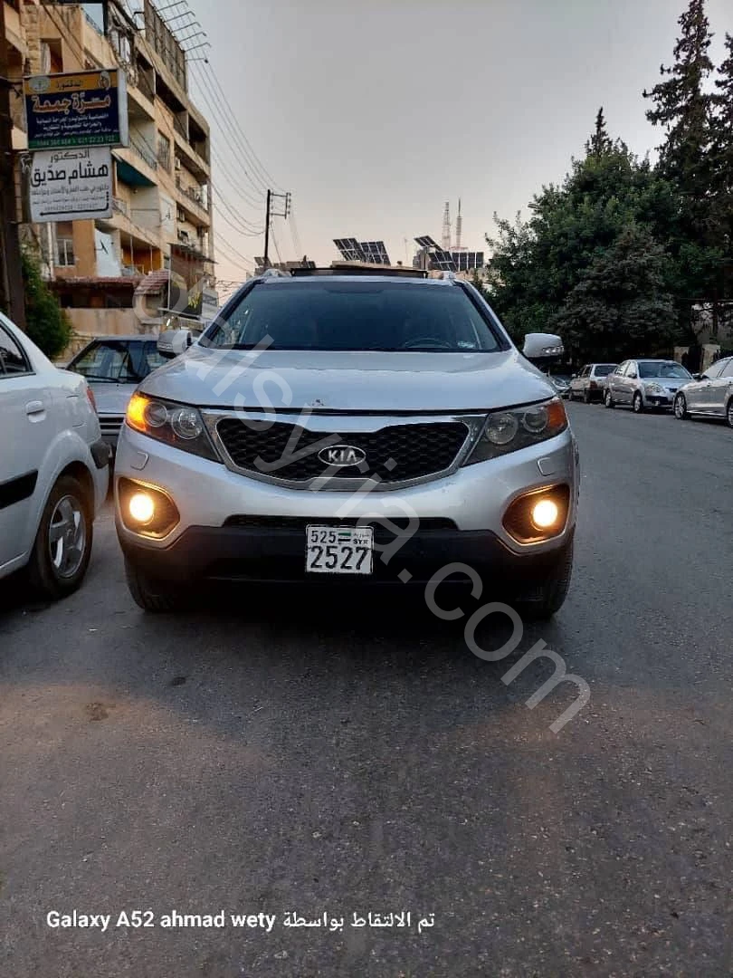 للبيعه كيا سورنتو 2011