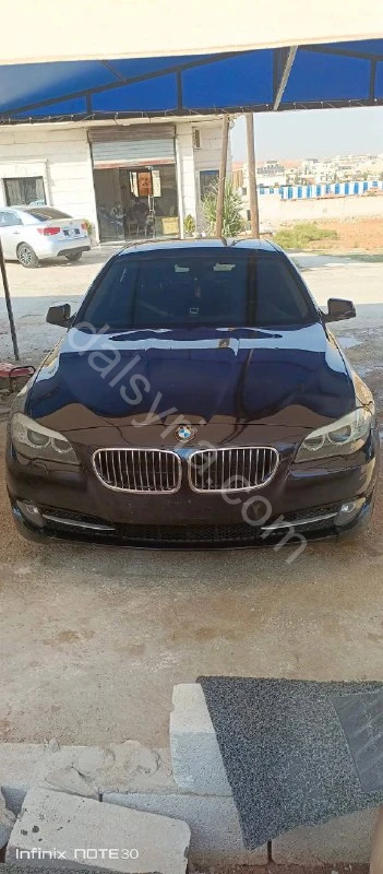 للبيع بي ام 528 i 2011