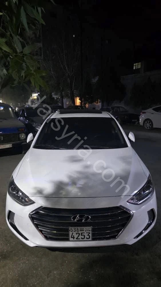 للبيع هيونداي افانتي 2017 