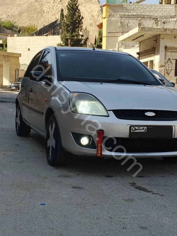 للبيع فورد فيستا 2008