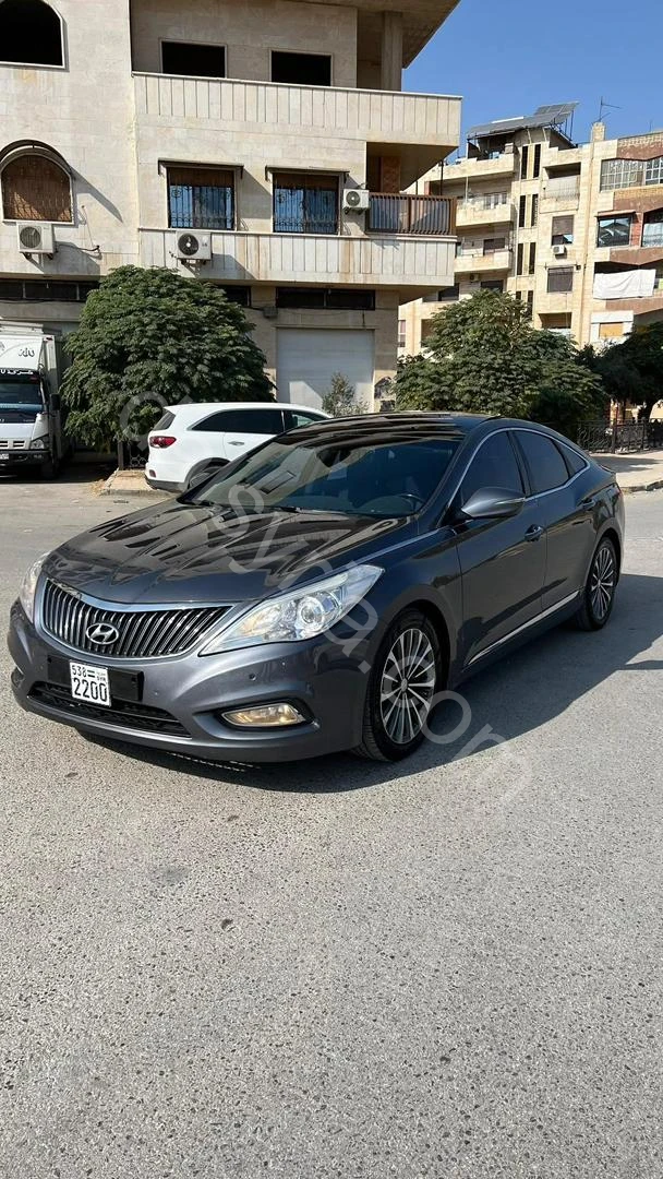 للبيع هيونداي ازيرا 2014 