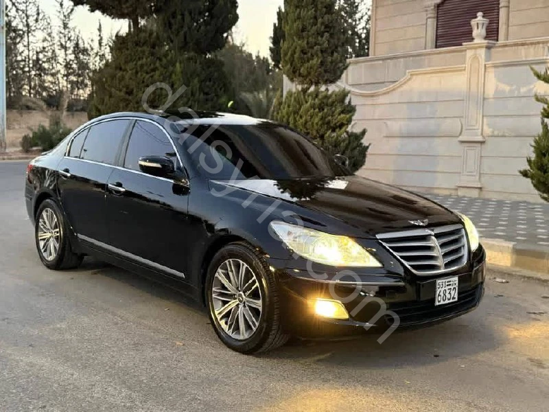 للبيع هيونداي جينسس 2012 