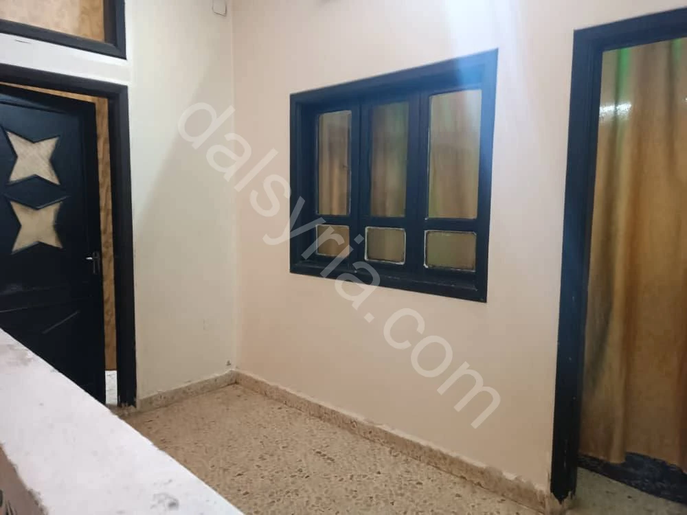 للبيع منزل عربي 80 م في حي باب القبلي