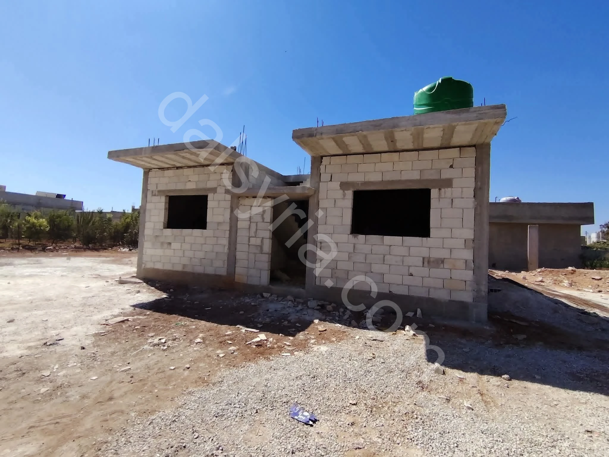 للبيع منزل عربي 180 م في حي الضاهرية