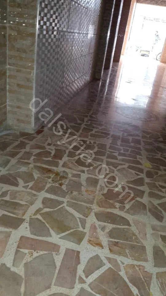 للايجار محل 85 م في بستان القصر