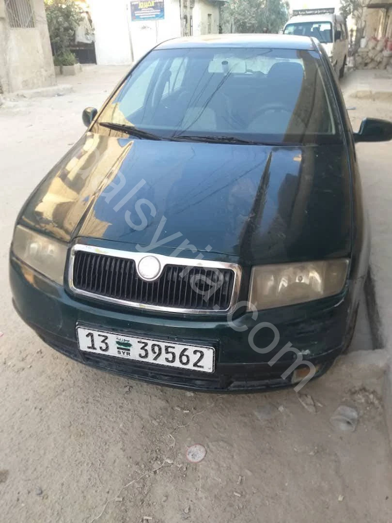 للبيع سكودا فابيا 2003