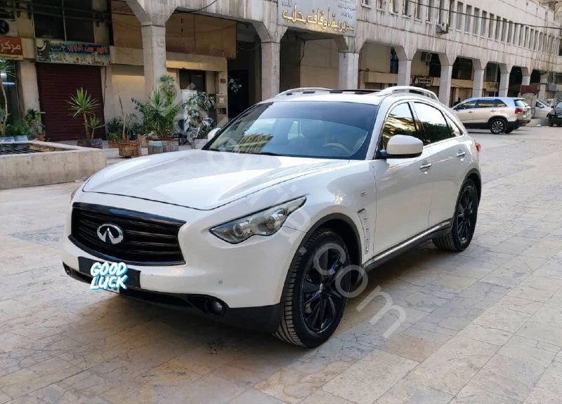 للبيعانفنتي FX35 2012