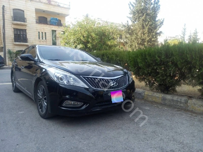 للبيع هونداي أزيرا 2013