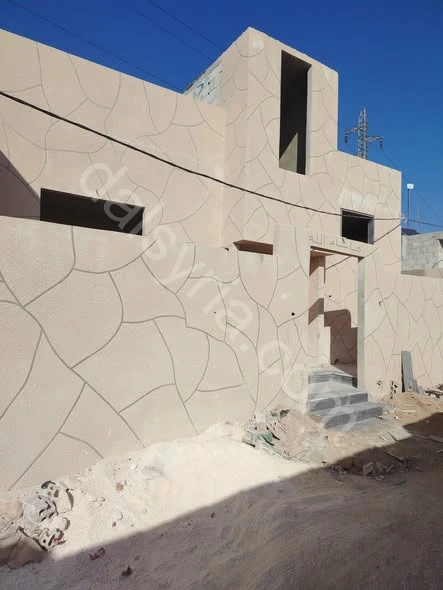 للبيع بيت عربي 190 م في حي الضاهرية