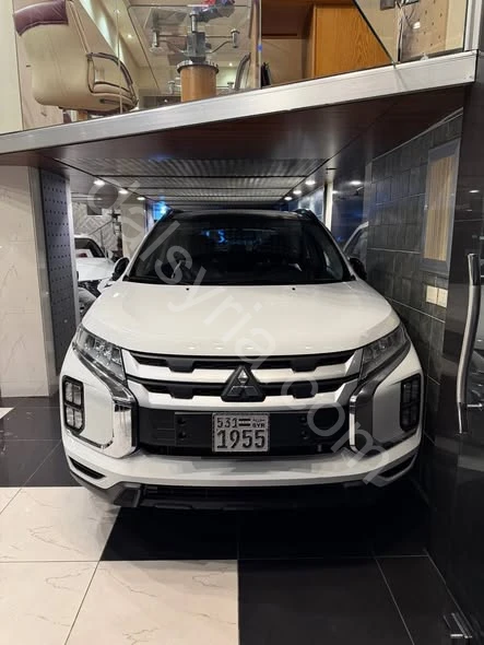 للبيع سيارة ميتسوبيشي ASX. 2024