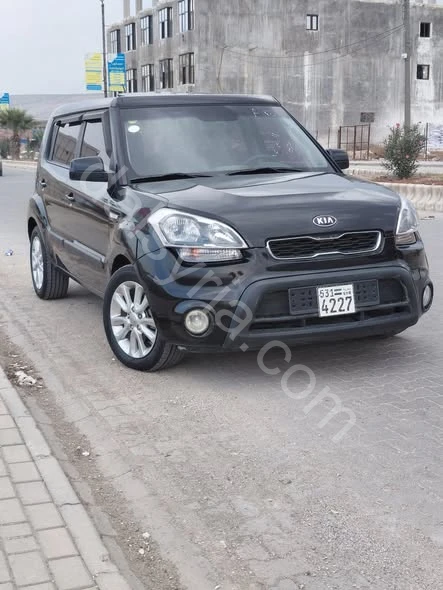 للبيع سيارة كيا سول 2012