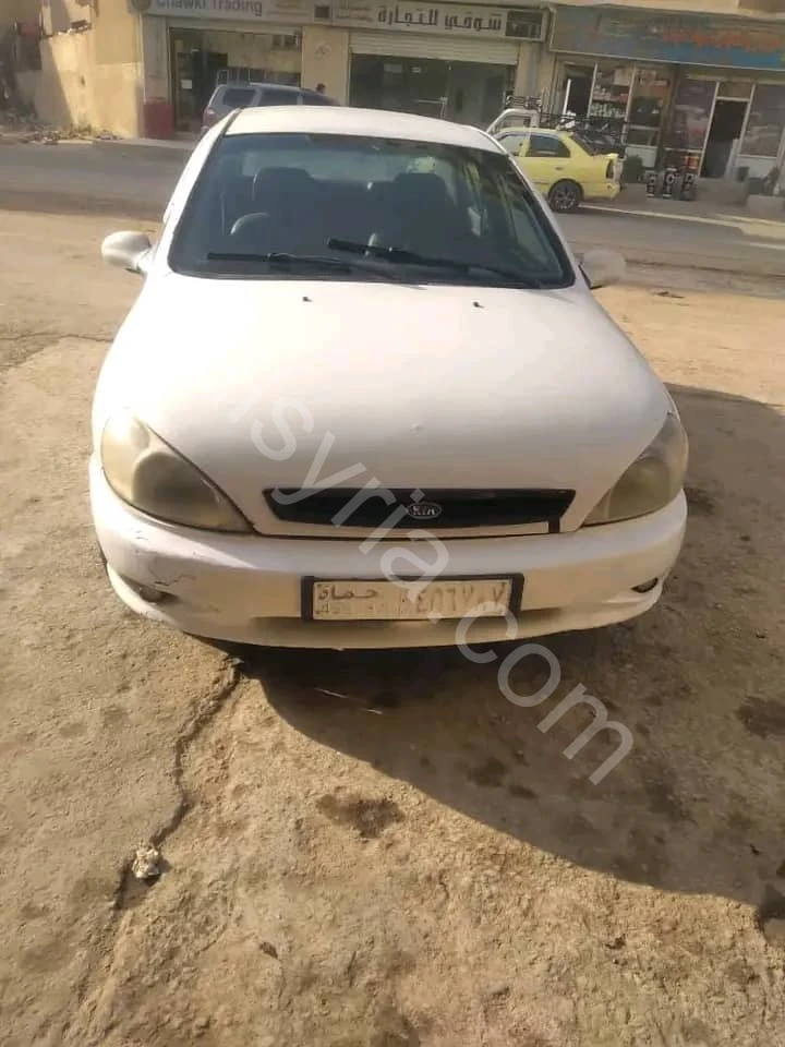 للبيع كيا ريو 2000