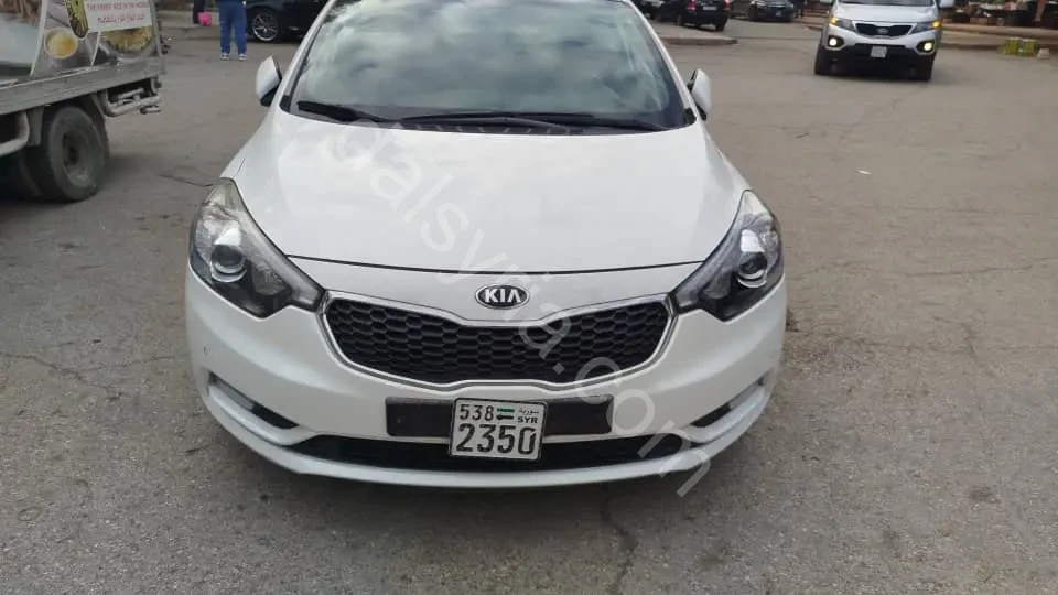 للبيع كيا سيراتو  2015