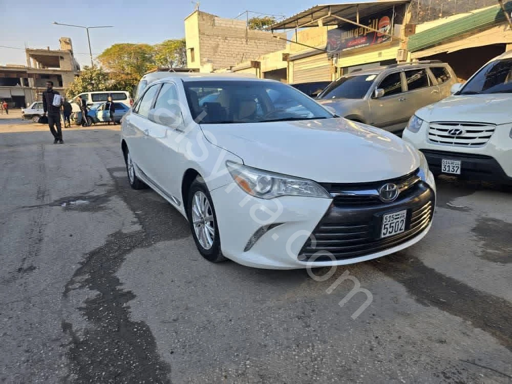 تويوتا كامري 2017