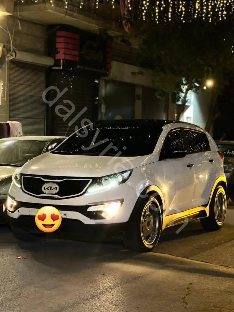 للبيع كيا سبورتاج 2012