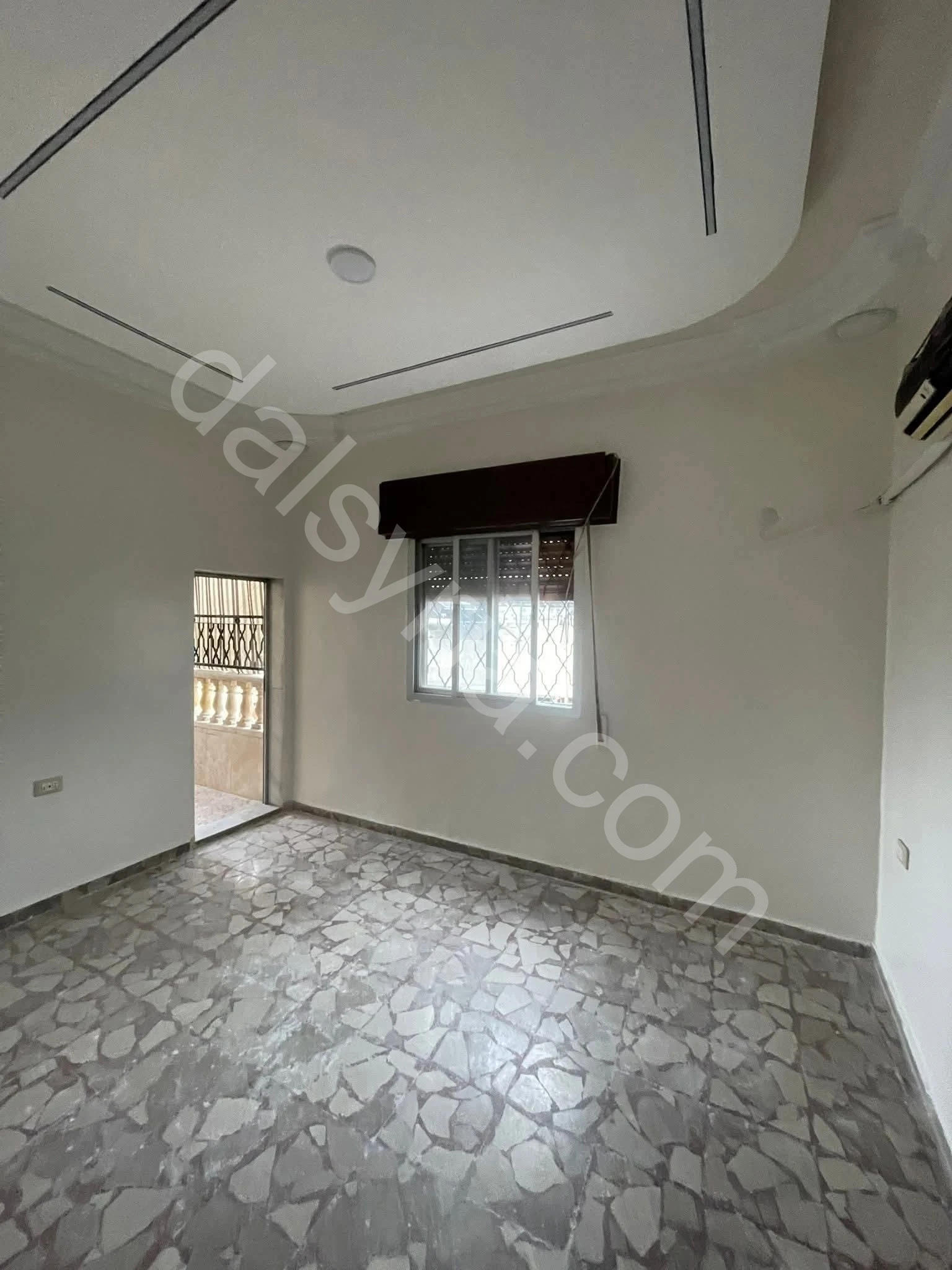 للبيع شقة 100 م في شارع النيل