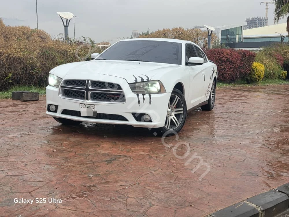 للبيع دودج تشارجر 2013