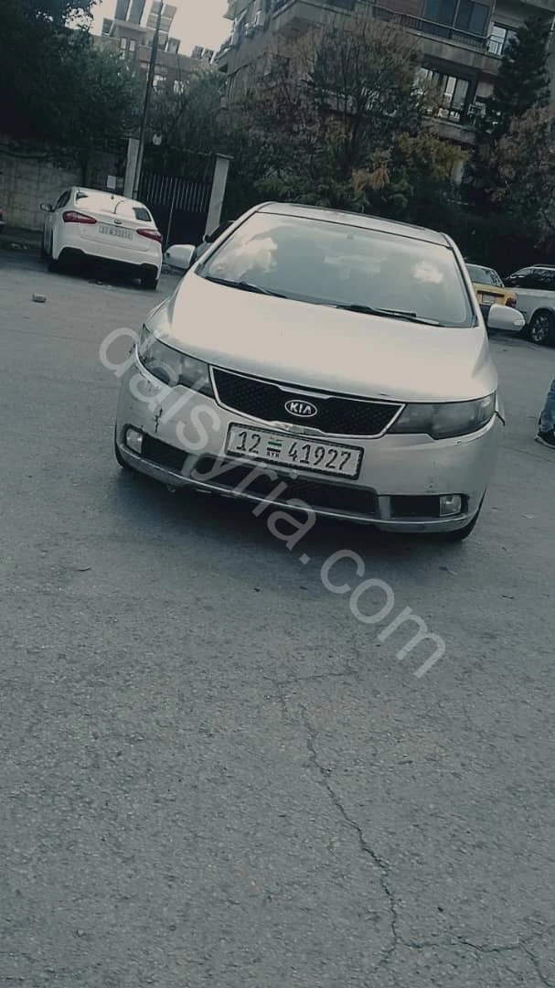 للبيع كيا سيراتو فورتي 2009