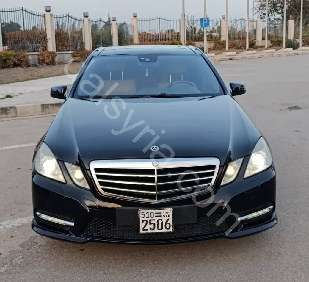 للبيع مرسيدس بنز E300\2012