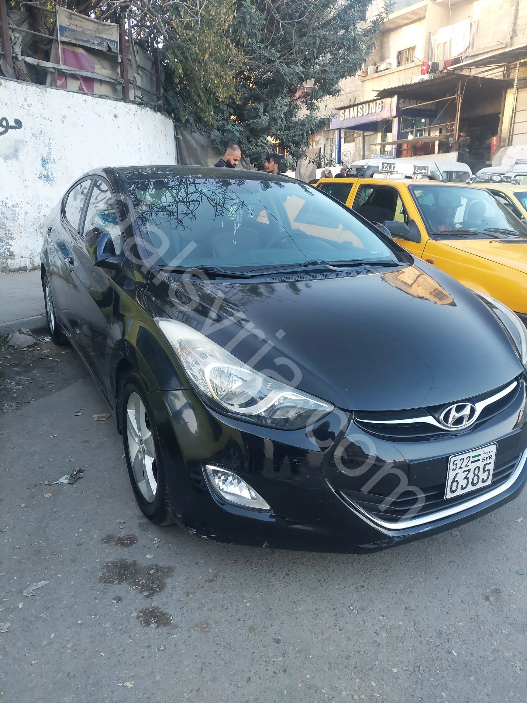 للبيع هيونداي افانتي2012