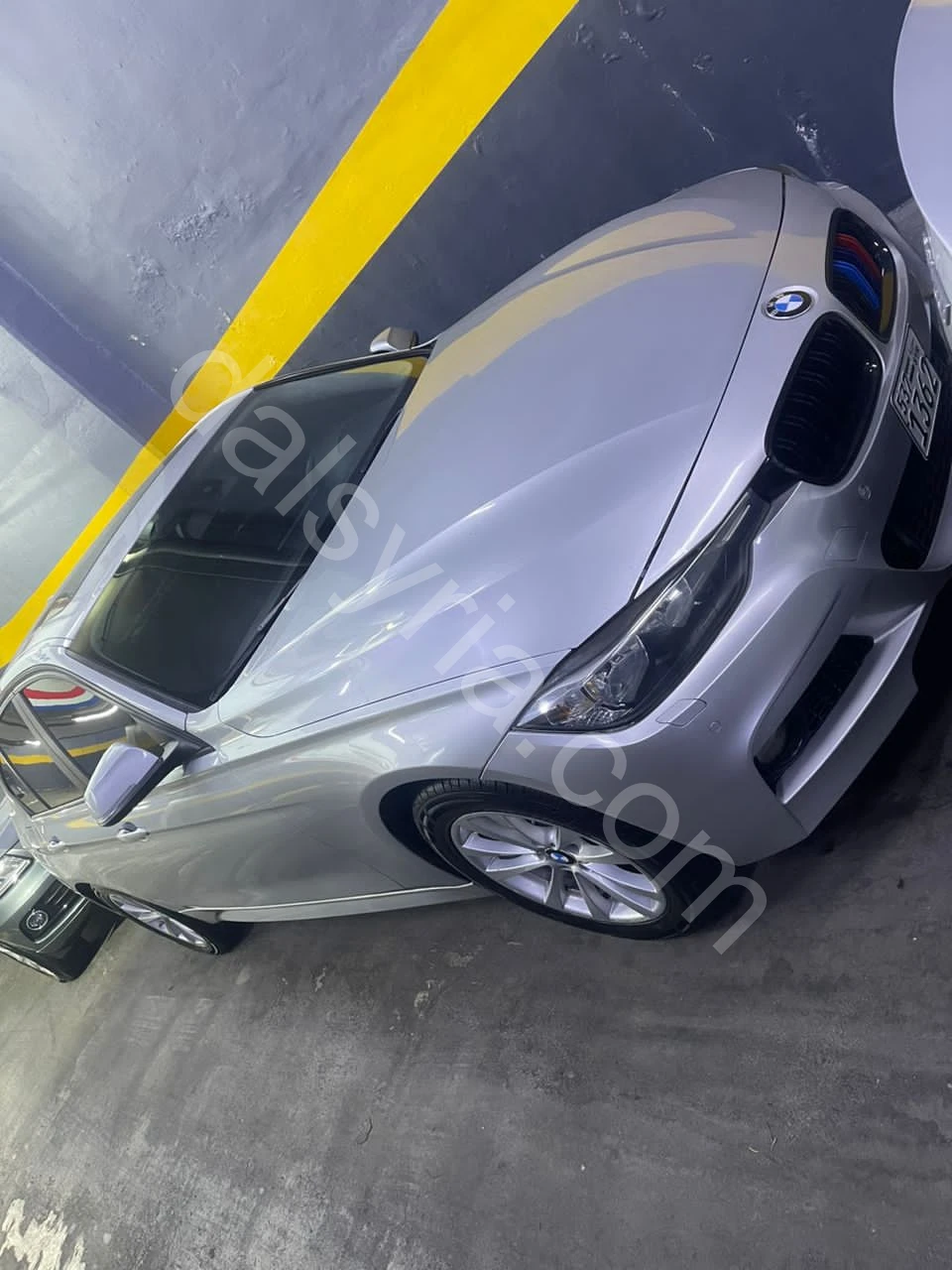 للبيع بي ام دبليو 320/2016