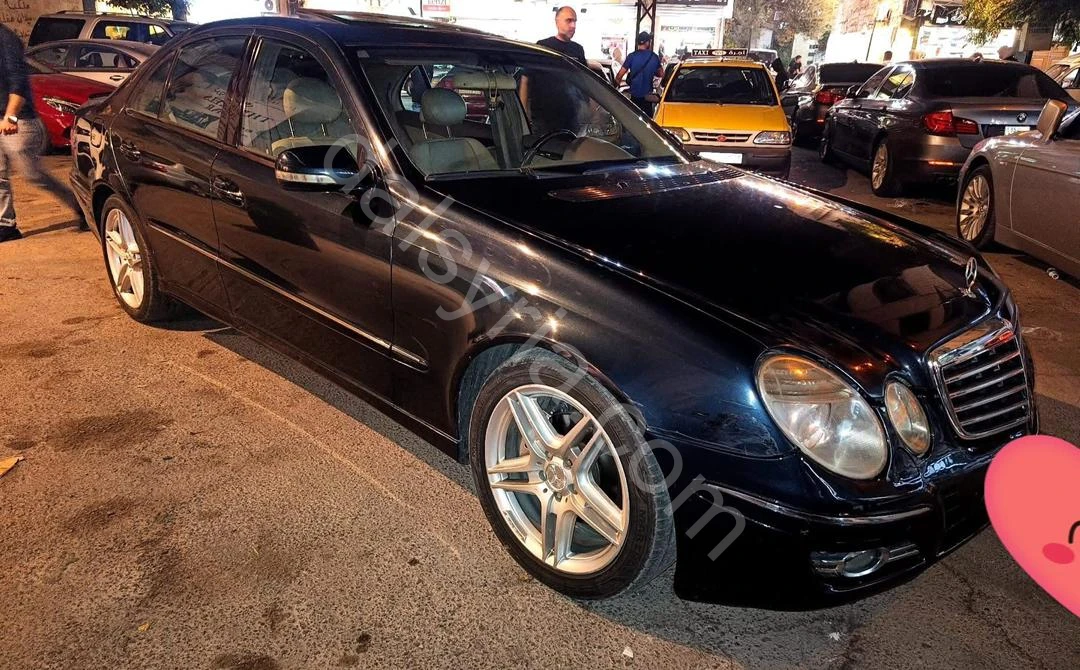 للبيع مرسيدس E240/2003