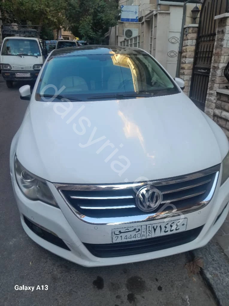 للبيع فولكس فاجن باسات 2011