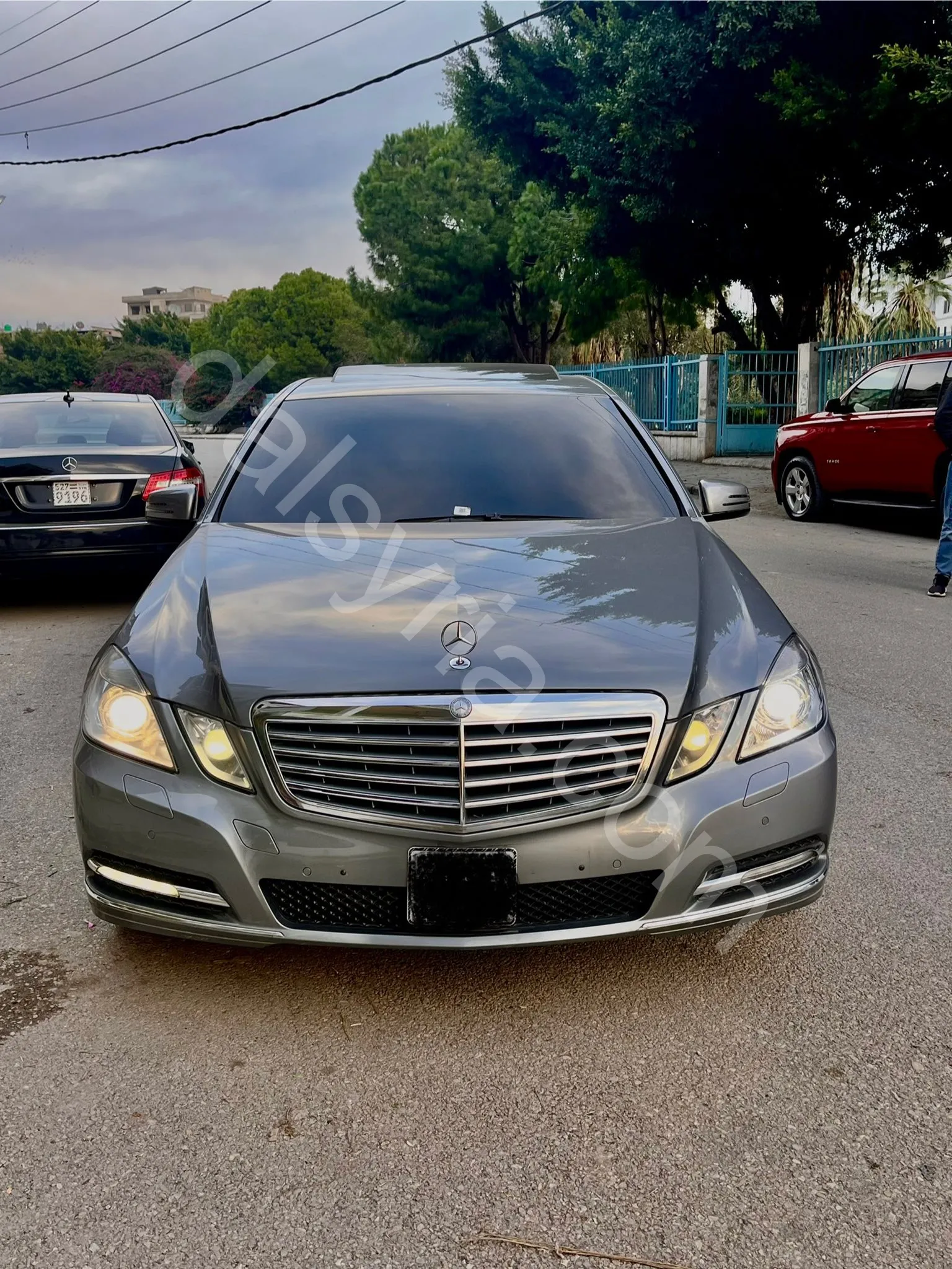 للبيع مرسيدس  E300  موديل 2011