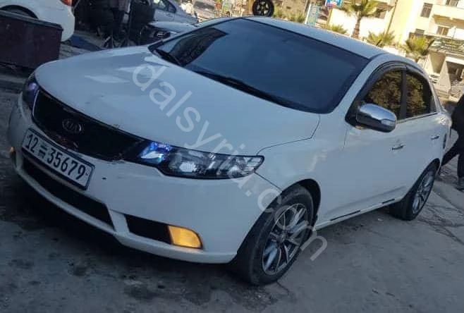 للبيع كيا سيراتو فورتي 2009