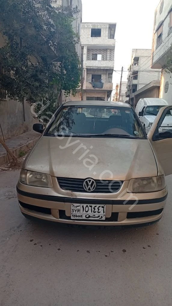 للبيع فولكس فاغن  غولف 2002
