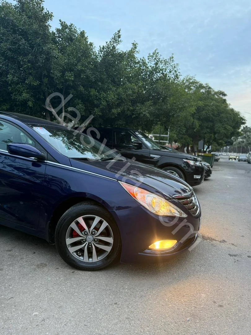 للبيع هيونداي سوناتا 2012