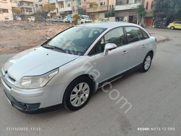 للبيع ستروين C4 موديل 2009