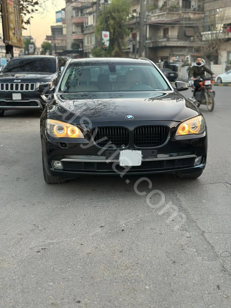 للبيع بي ام دبليو 730i\2012